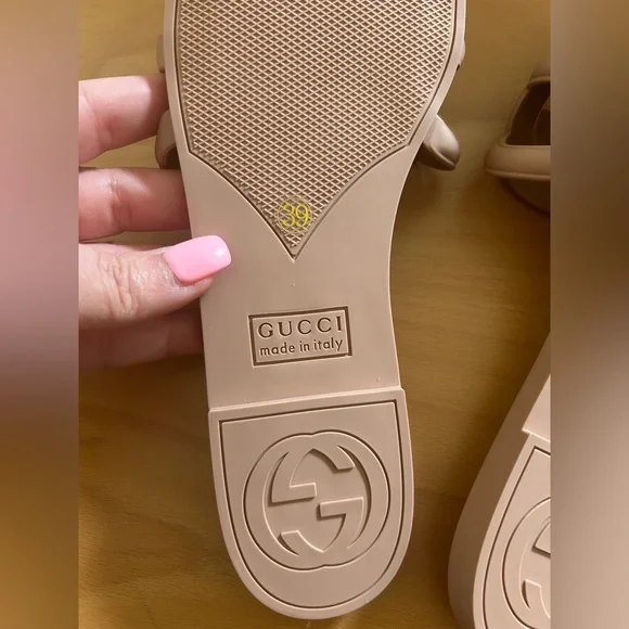 Super cute Tan Summer Slide Sandals - Picture 3 of 6